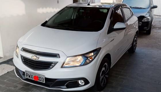 CHEVROLET ONIX 1.4 MPFI LT 8V FLEX 4P MANUAL CHEVROLET ONIX 1.4 MPFI LT 8V FLEX 4P MANUAL